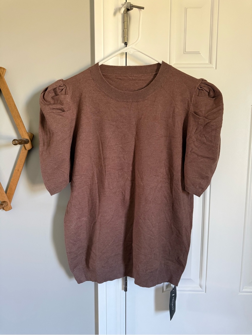 Women's Puff-Sleeve Knit Top - Brown